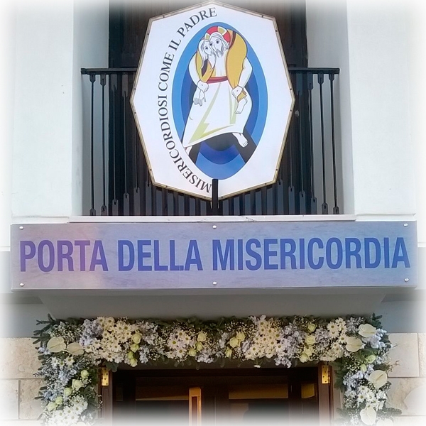 Foggia – Aperta la porta della Misericordia al Santuario dell’Incoronata