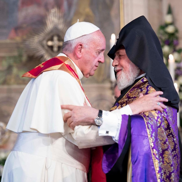 Papa Francesco in Armenia: Don Orione salvò e aiutò 70 orfani del genocidio