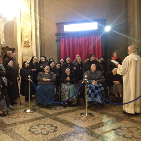 Tortona – Le Suore di Casa Madre celebrano il Giubileo della Misericordia