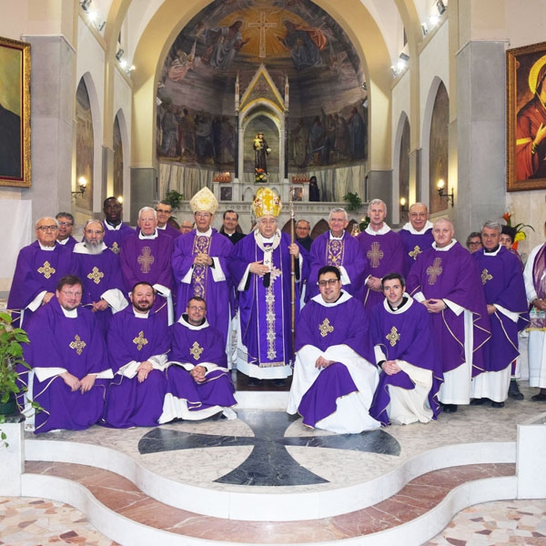 Reggio Calabria – Grande festa per i 50 anni di sacerdozio di Don Domenico Crucitti
