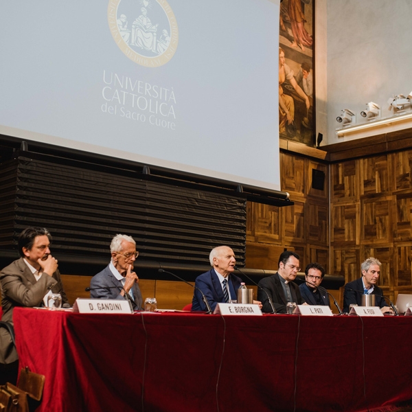 Milano – Aperto il VII Convegno Apostolico