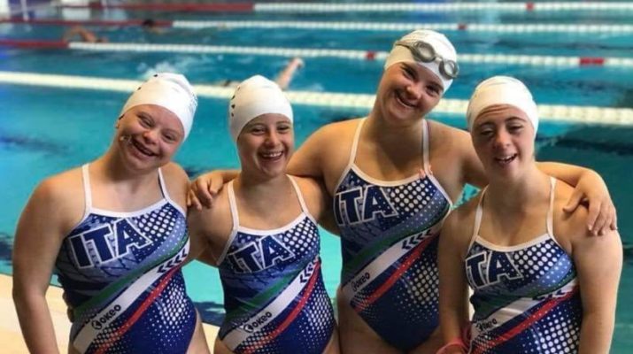 Ercolano – Nuoto sincronizzato per raccogliere fondi