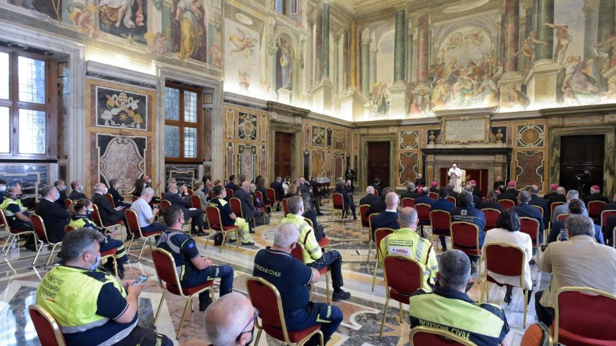 Papa Francesco – La cultura della prossimità e della tenerezza