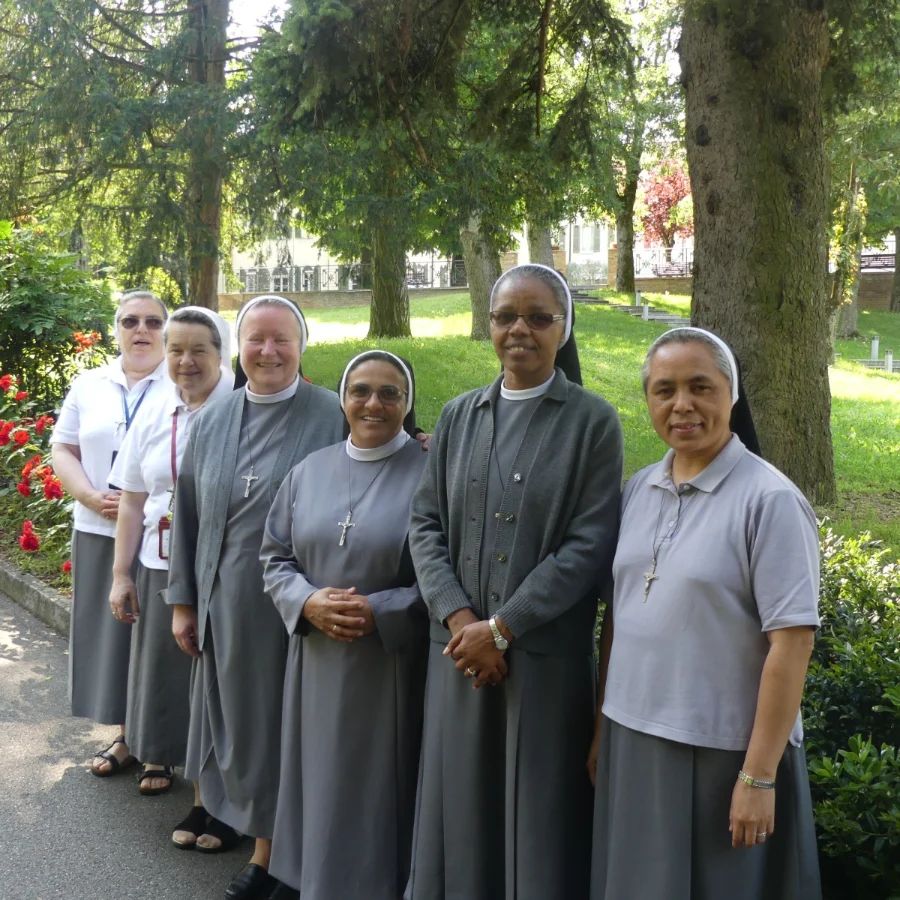 Montebello della Battaglia – Suor M. Alicja e il nuovo consiglio, per far vivere il mondo di Cristo