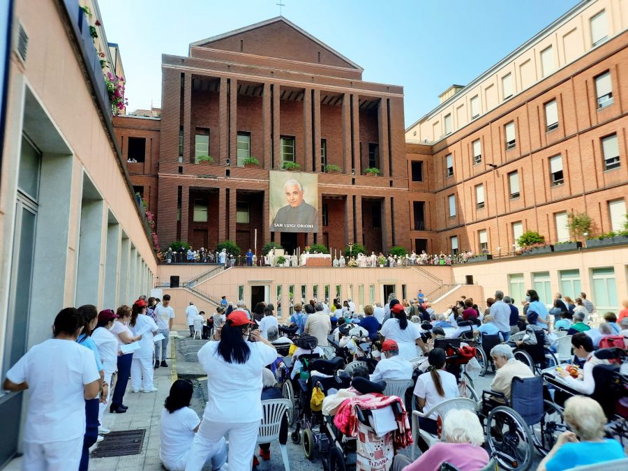 Milano – 90 anni di carità, la storia di una grande famiglia